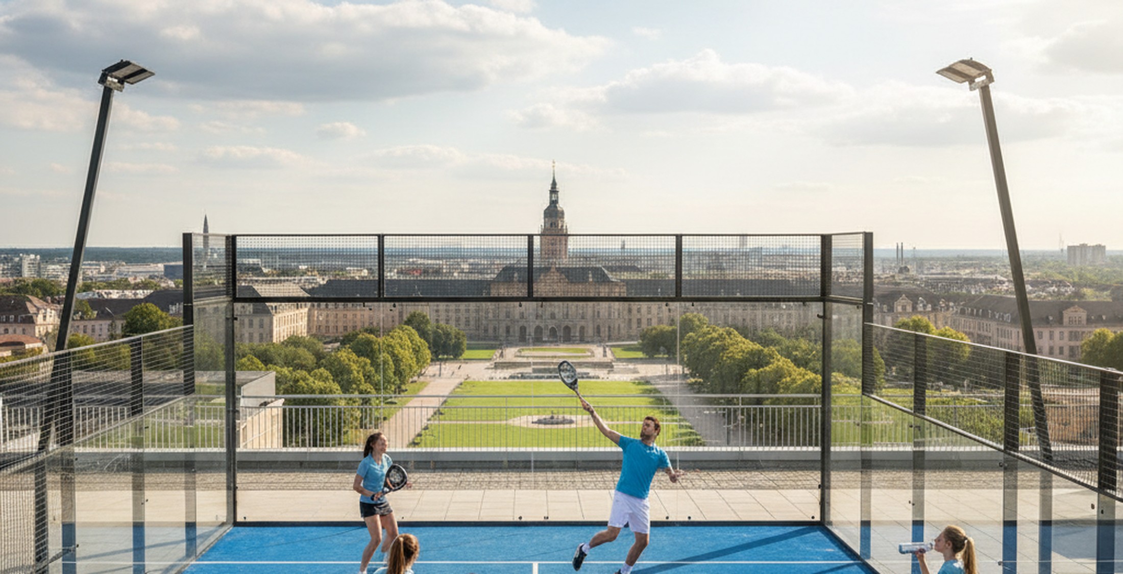 Padel Karlsruhe: Indoor, Outdoor und Training im Vergleich